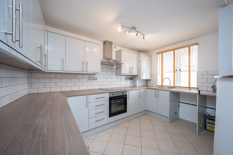 Kitchen- click for photo gallery